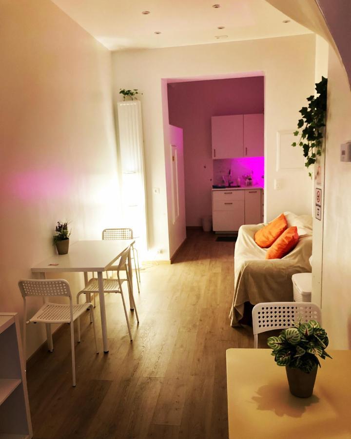 Benny'S Rooms Brussels City Centre Esterno foto