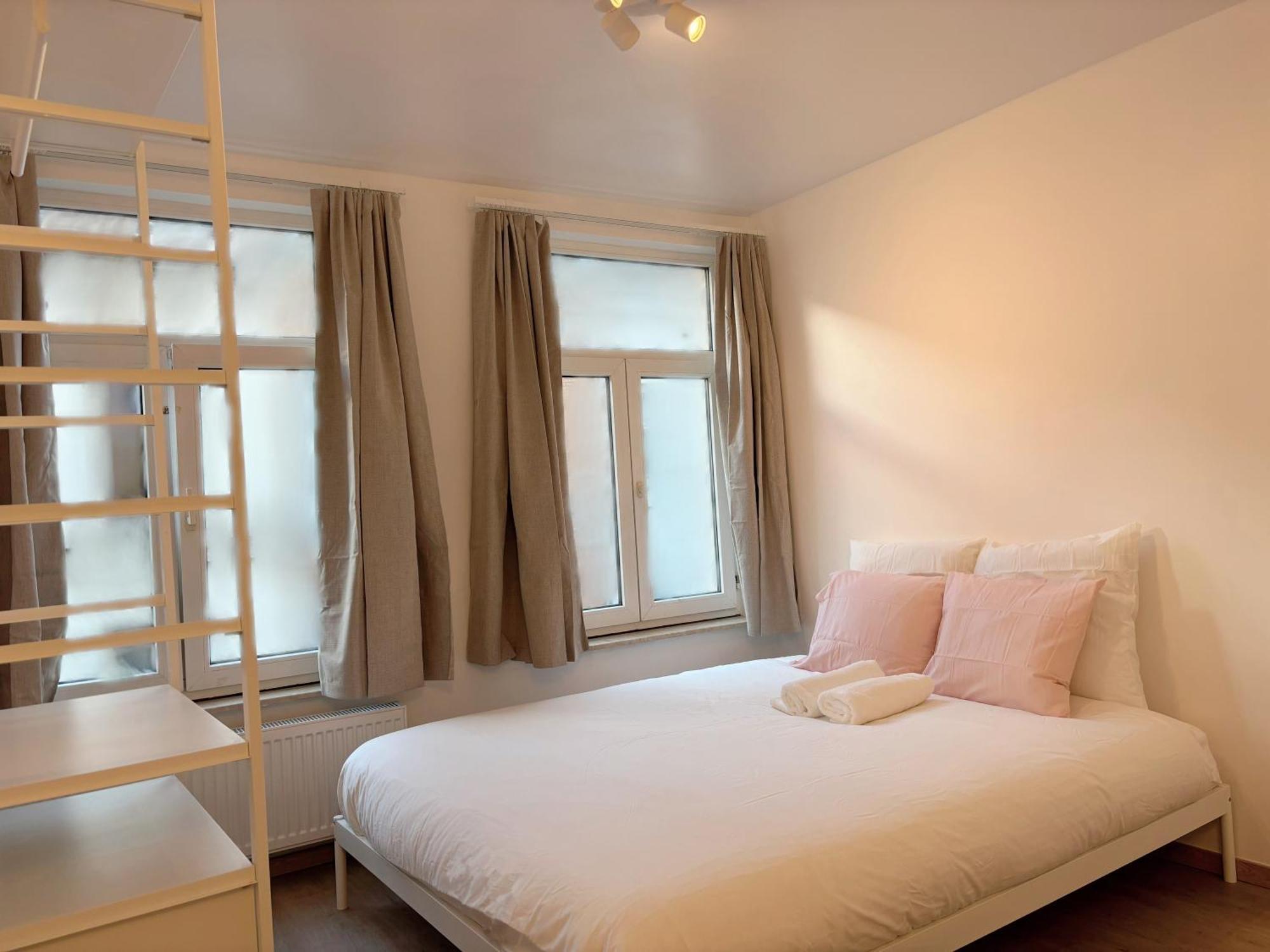 Benny'S Rooms Brussels City Centre Esterno foto