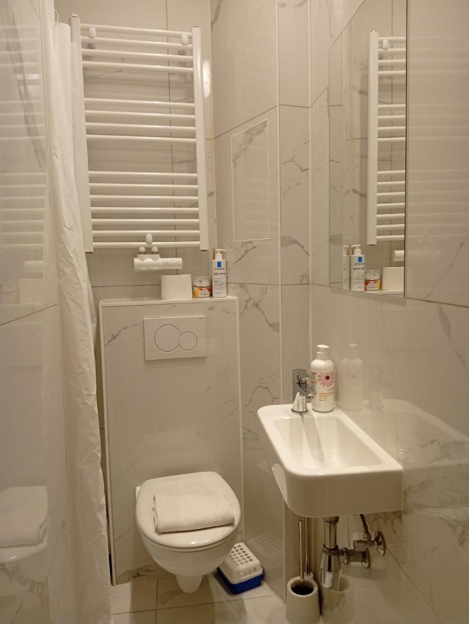Benny'S Rooms Brussels City Centre Esterno foto